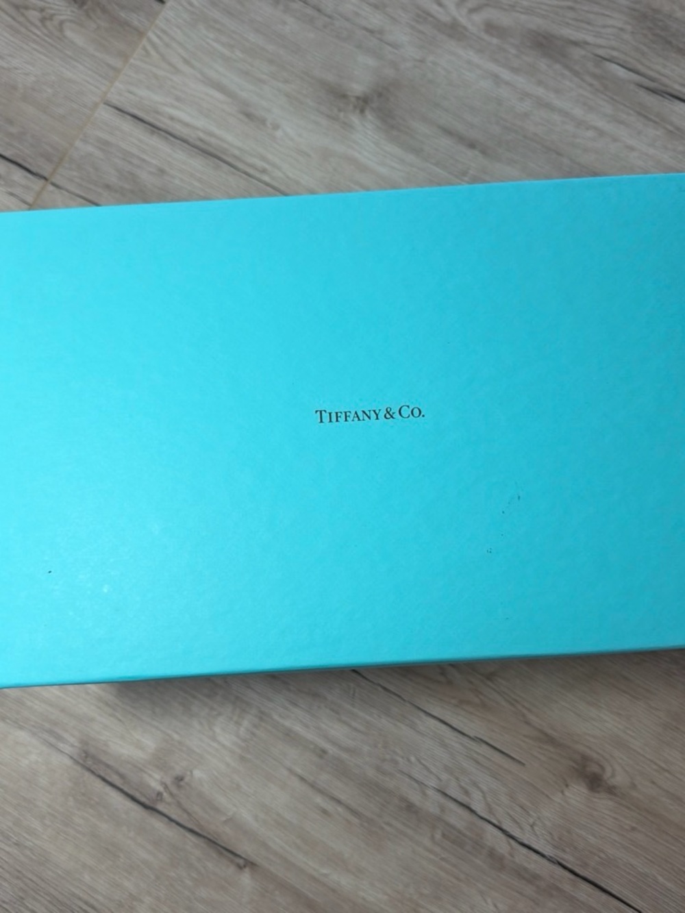 Tiffany box - gift box for wine glasses